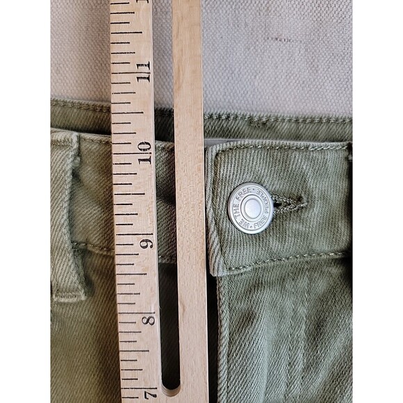 We The Free Jeans Womens Crop 26x26.5 Distressed Green Mid Rise Frayed Stretch - Picture 11 of 16